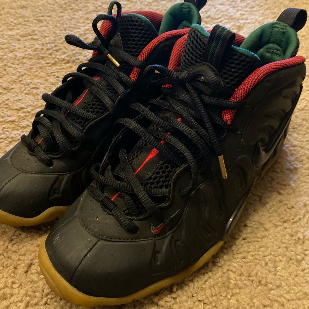 Gucci Foamposite - GS Boys Size 5.5 - lightly used (3/4 times)